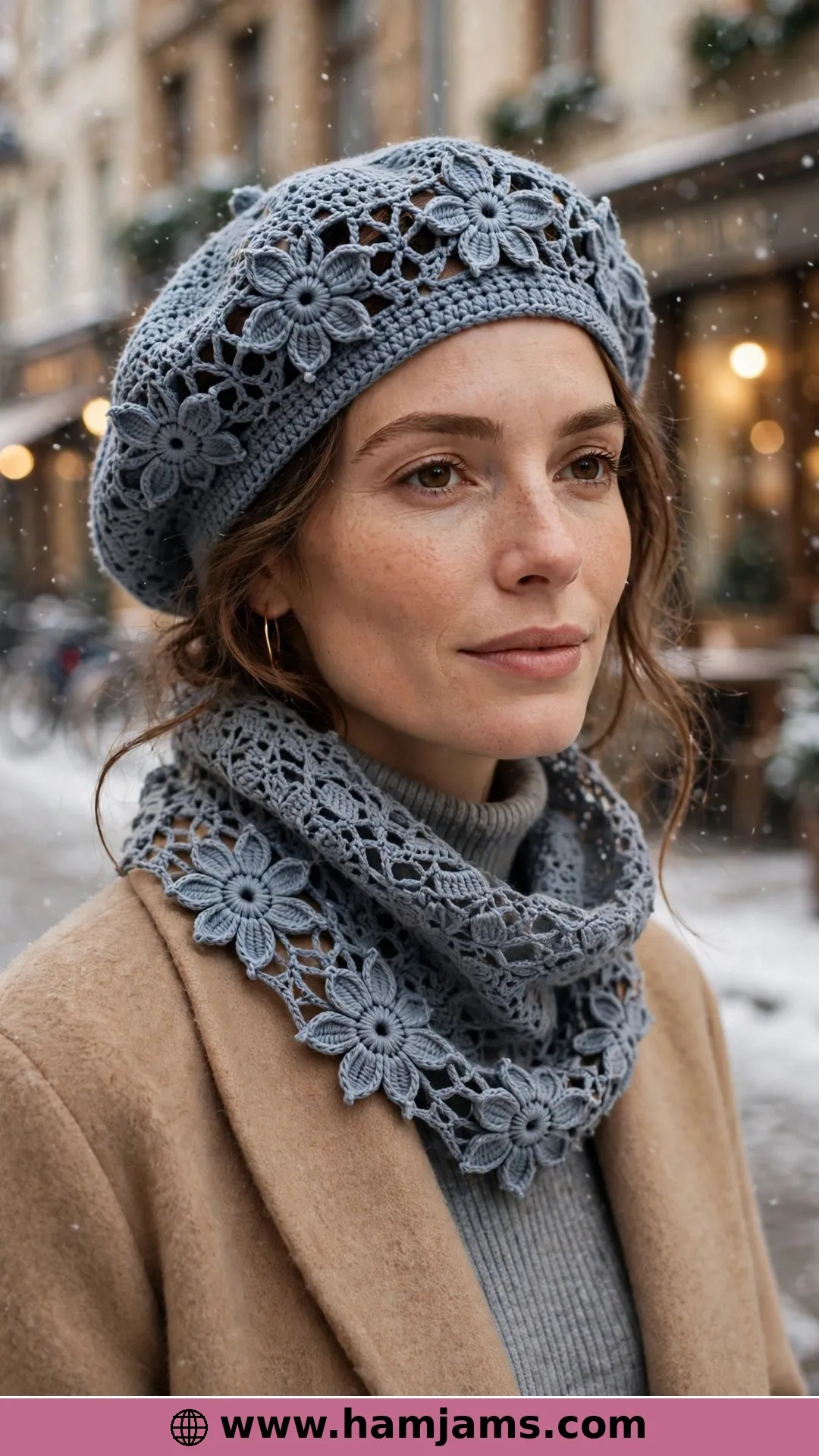 Charted Lace Petals in Soft Lima Wool