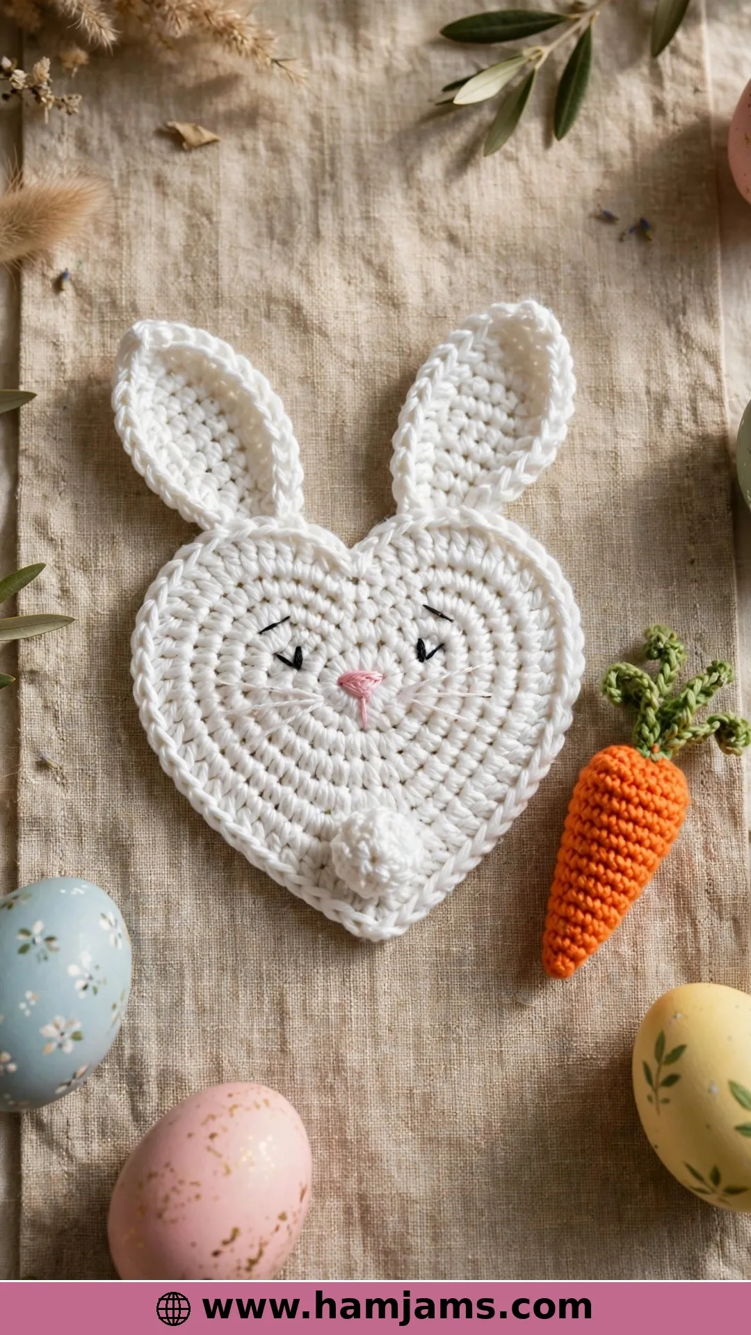 The Heart-Shaped Easter Bunny Appliqué