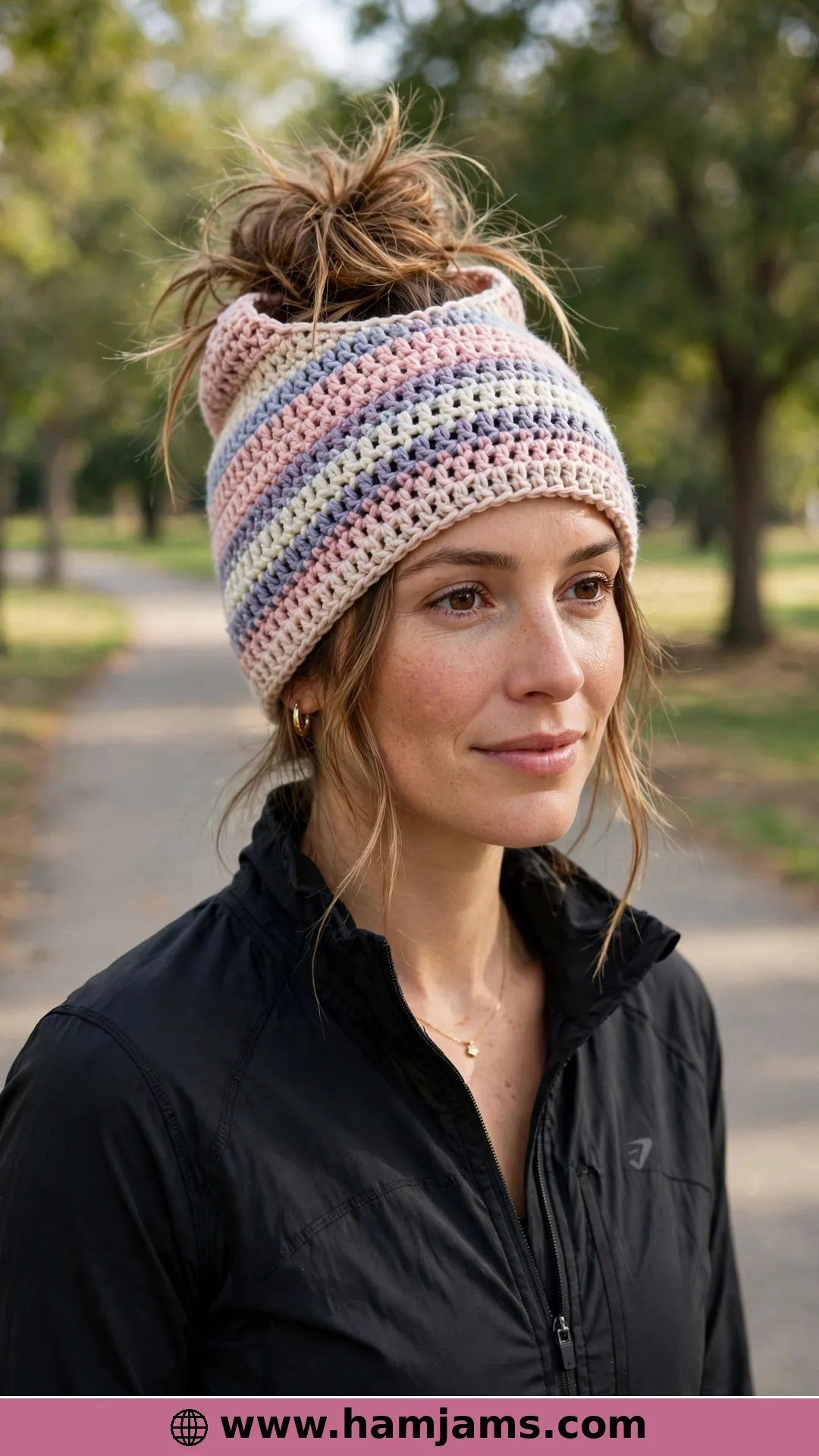 The Messy Bun Beanie with the Hair-Tie Finish
