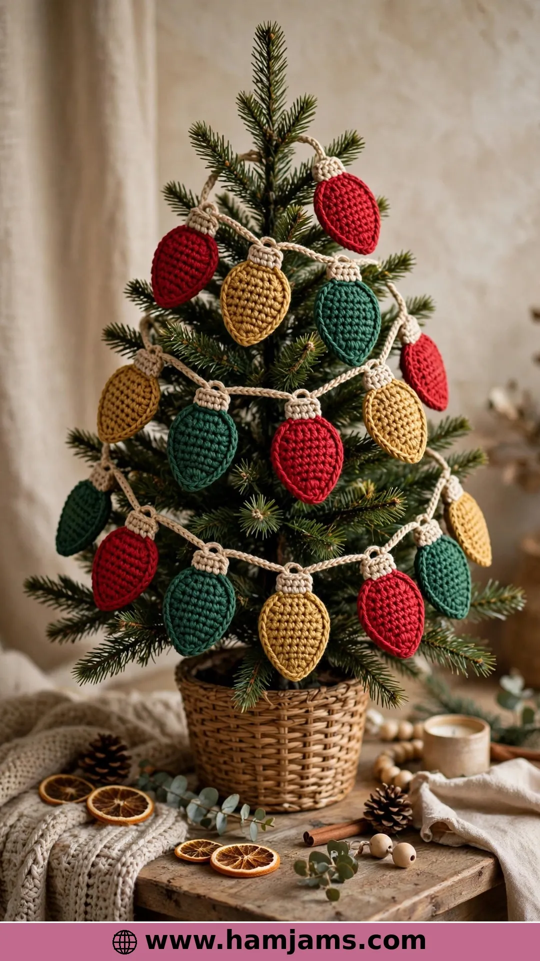 Crochet Christmas Lights Garland by The Crochet Crowd