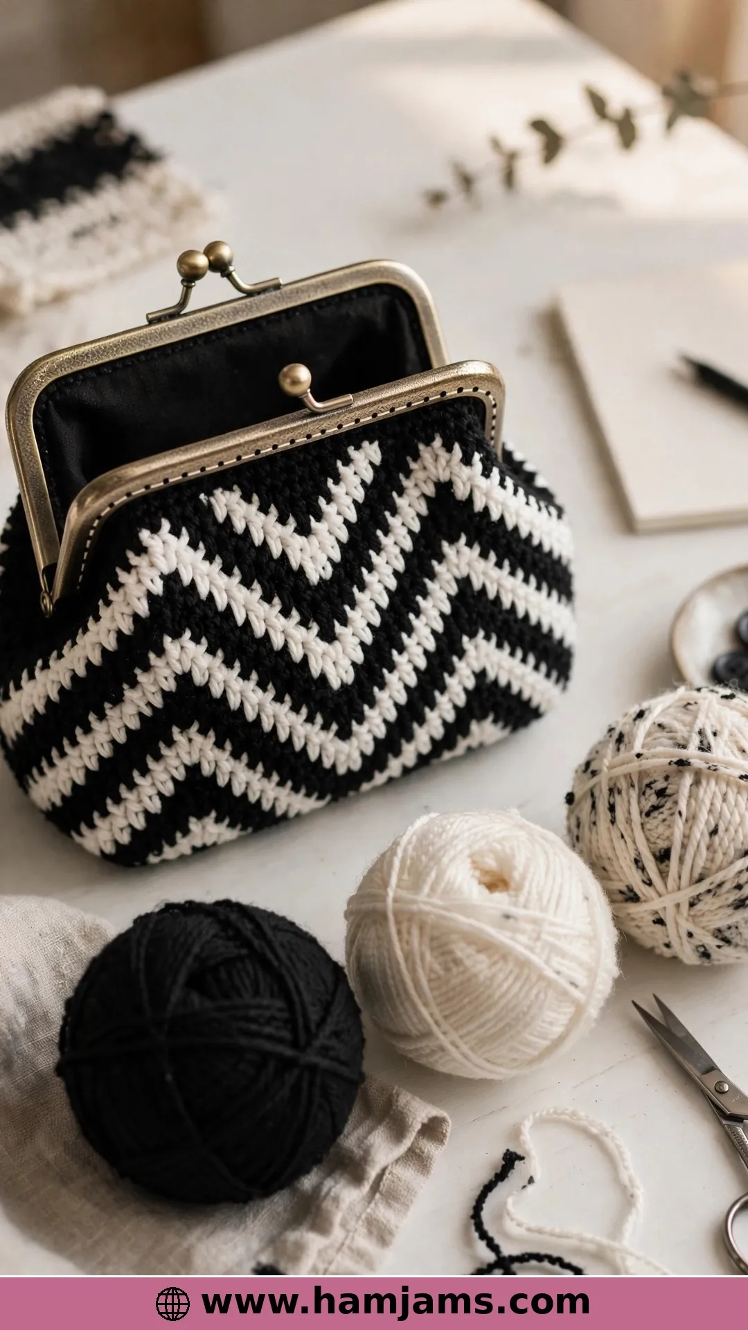 Graphic Black and White Spike Stitch