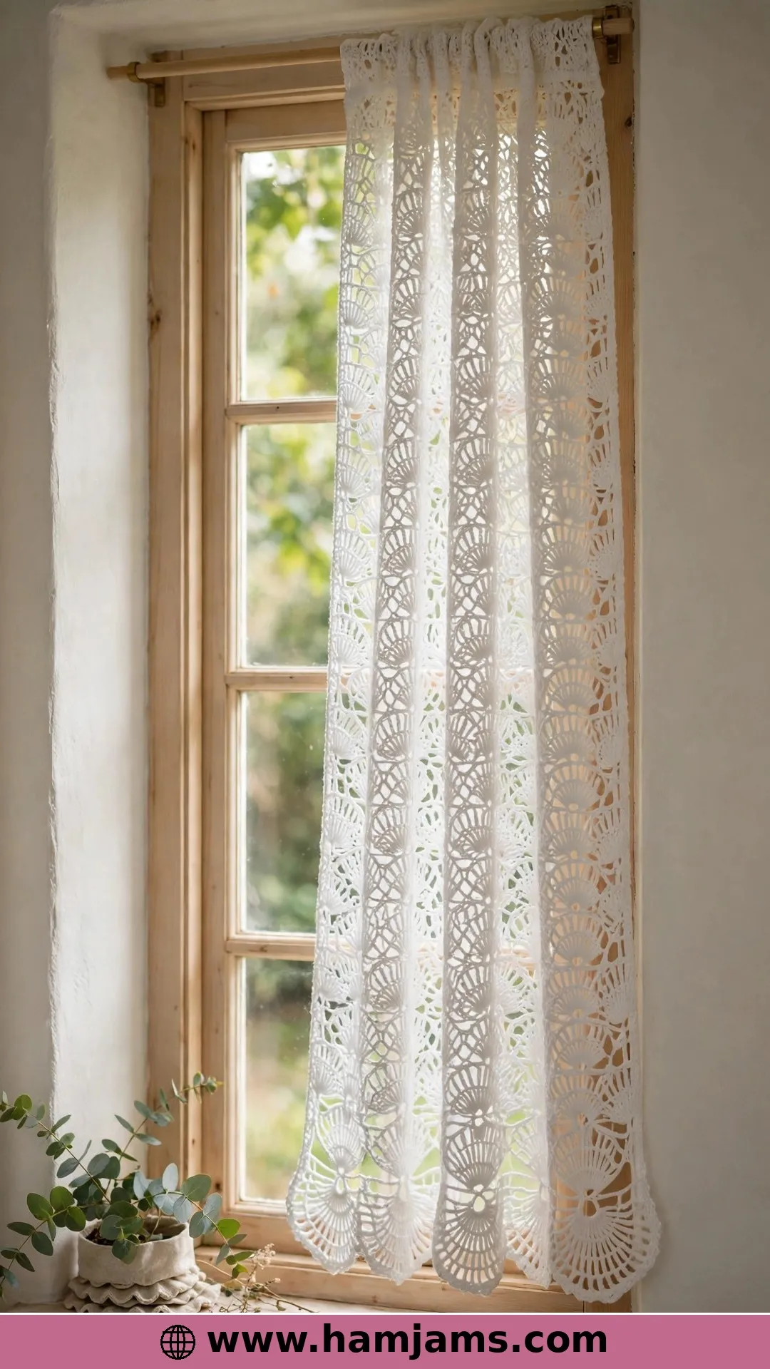 Shell Stitch Panels in Fine Thread