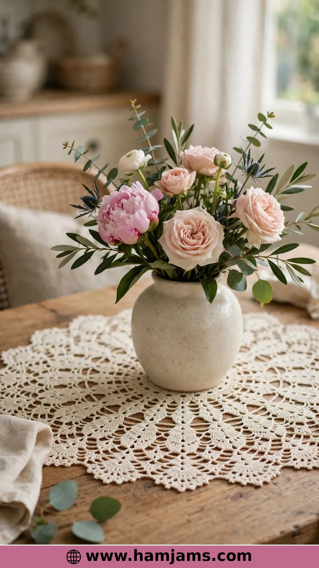 A Classic Pineapple for the Dining Table