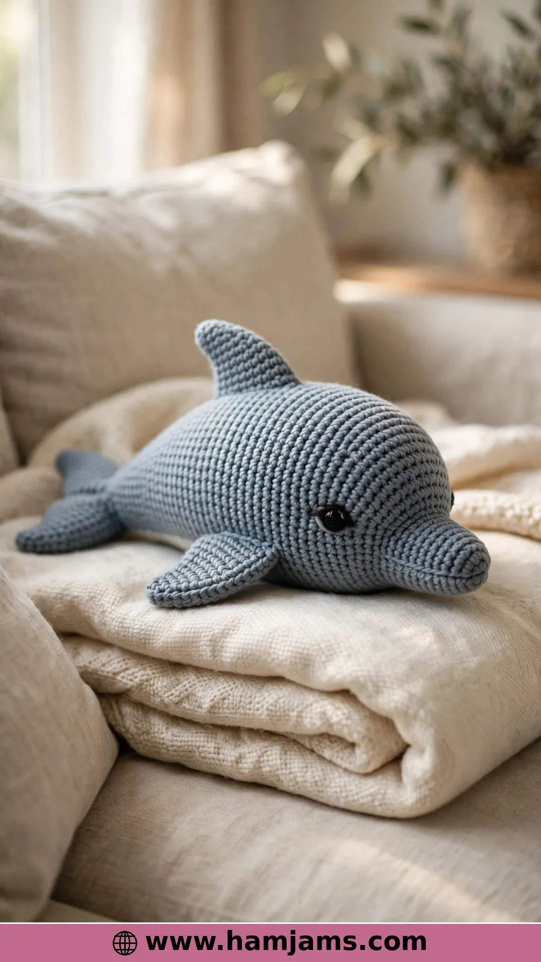 A Low-Sew Classic in Soft Sport Yarn