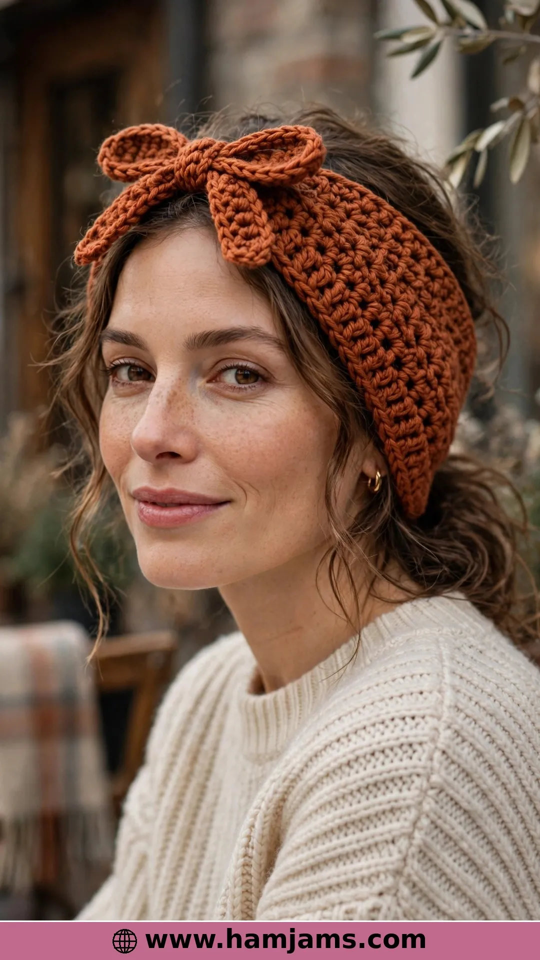 Seed Stitch With a Bow-Style Front