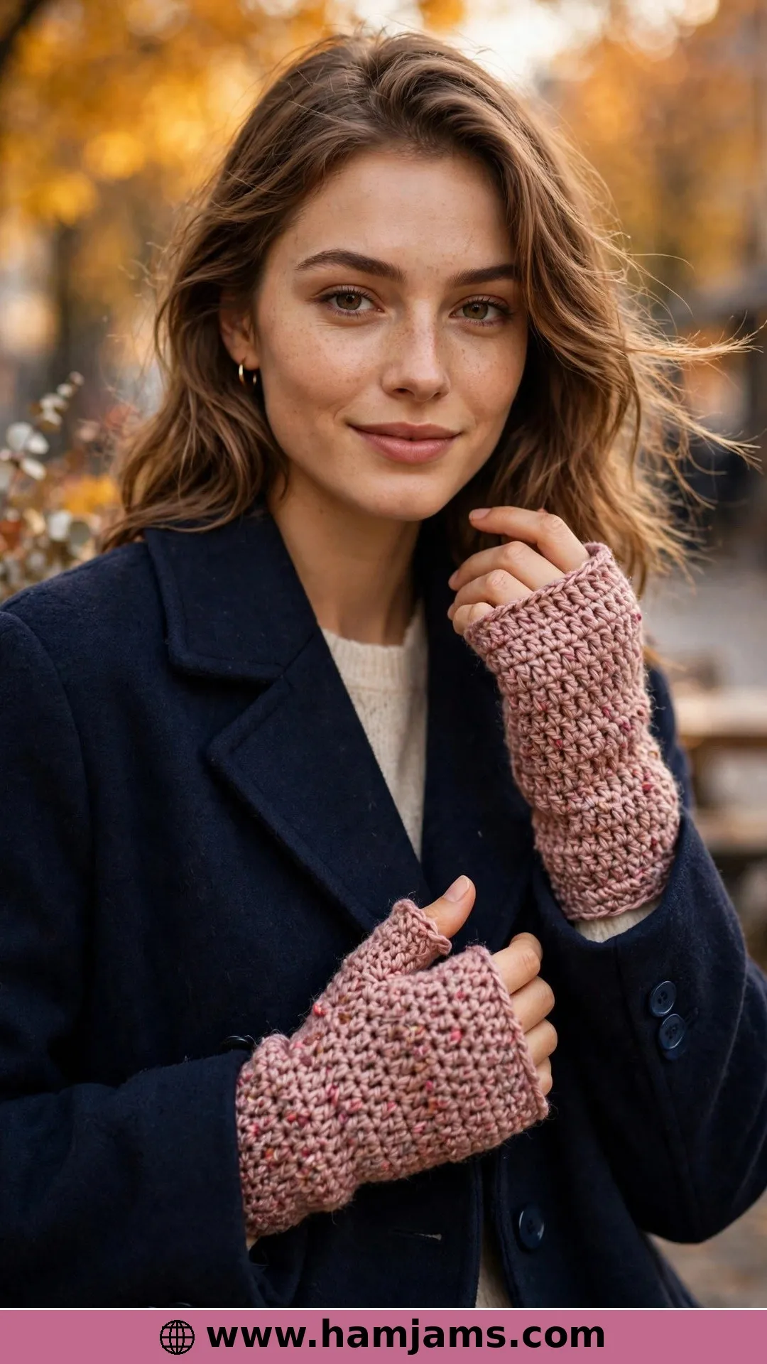 Tweed Texture With a Proper Thumb, in Three Sizes