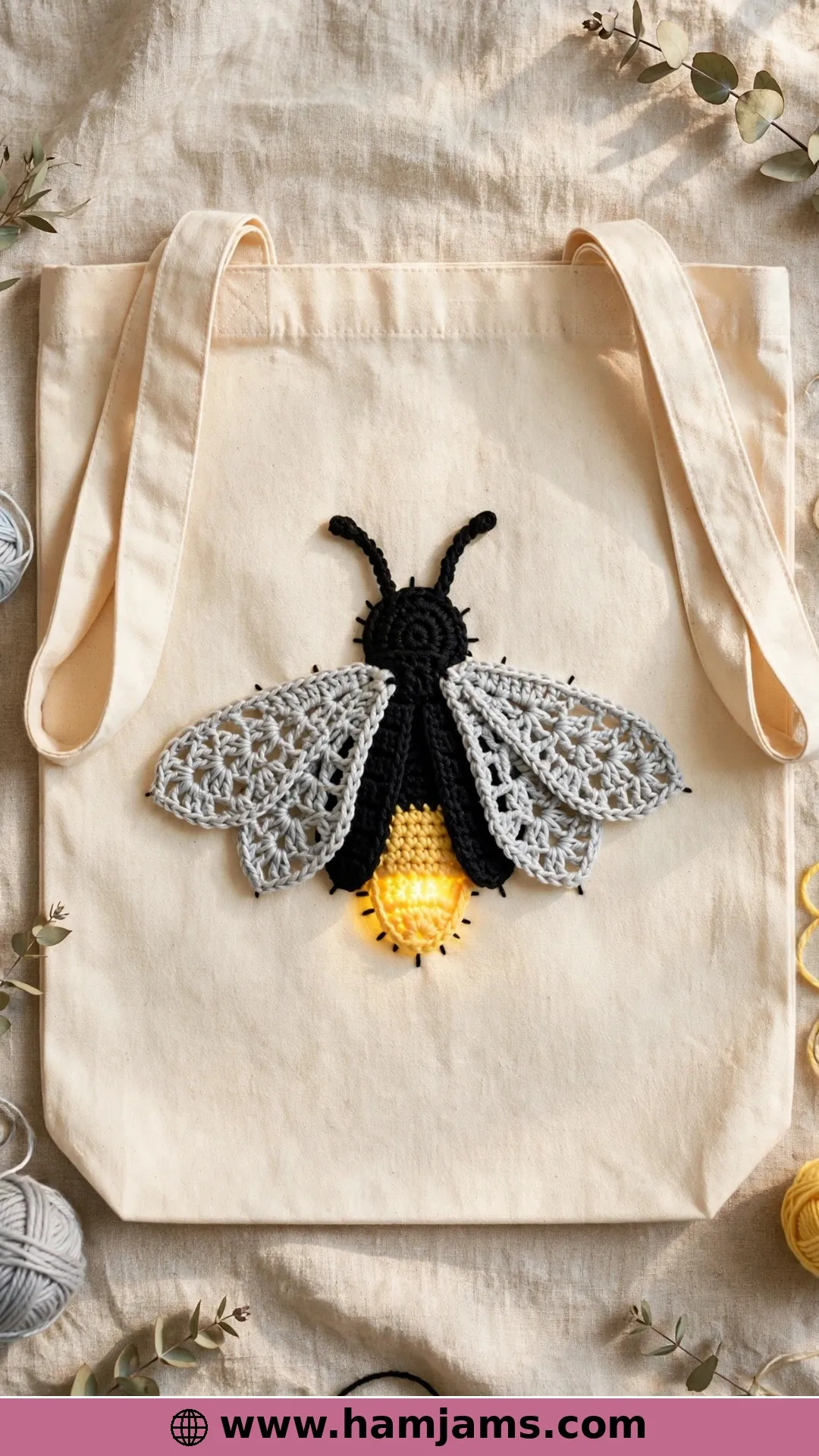 The Flat Firefly Appliqué