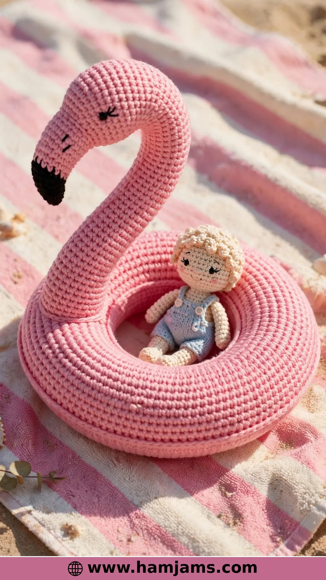 A Pool Floaty for Your Amigurumi