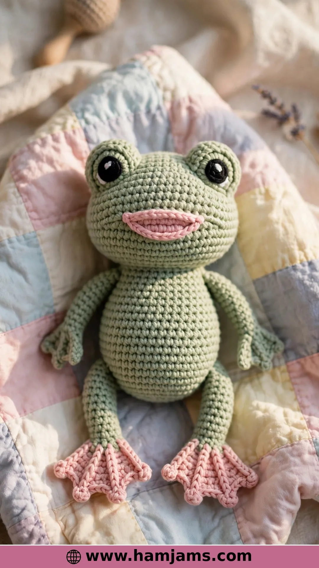 Hoppy, the Flat-Worked Baby Frog From DROPS