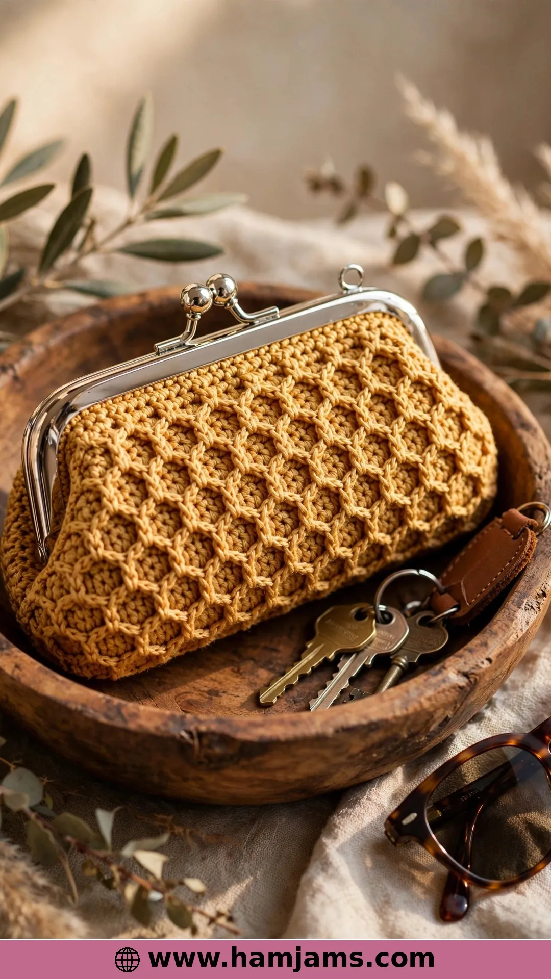 Tunisian Honeycomb With a Kiss Clasp