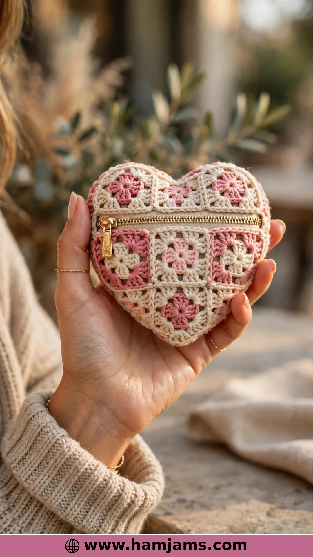 Twenty Tiny Squares Become a Heart Purse