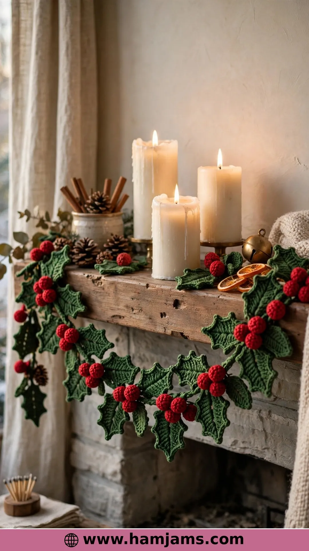 Garland Holly With Bobble-Cluster Berries