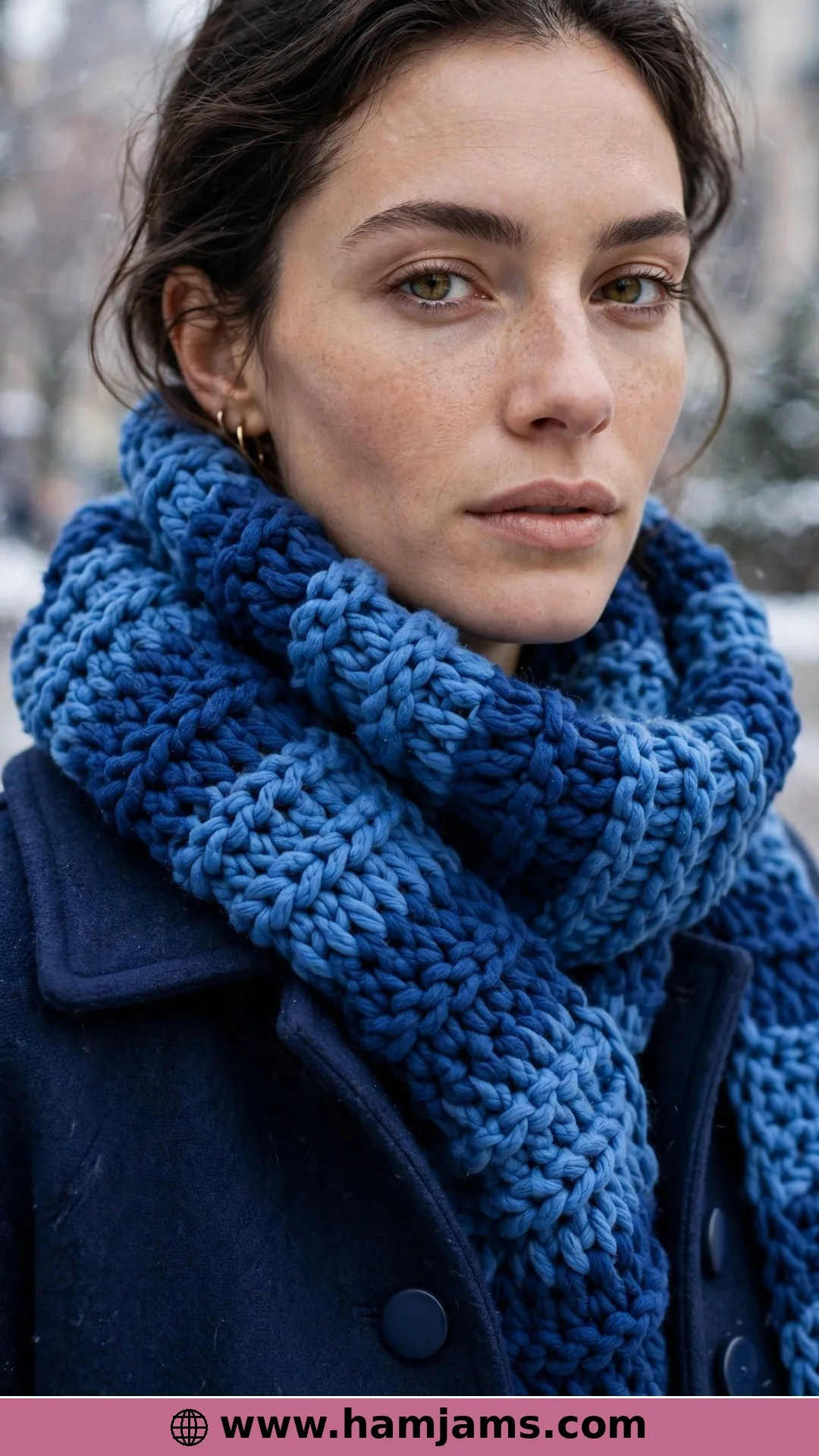 Diagonal Picot Texture in Chunky Wool