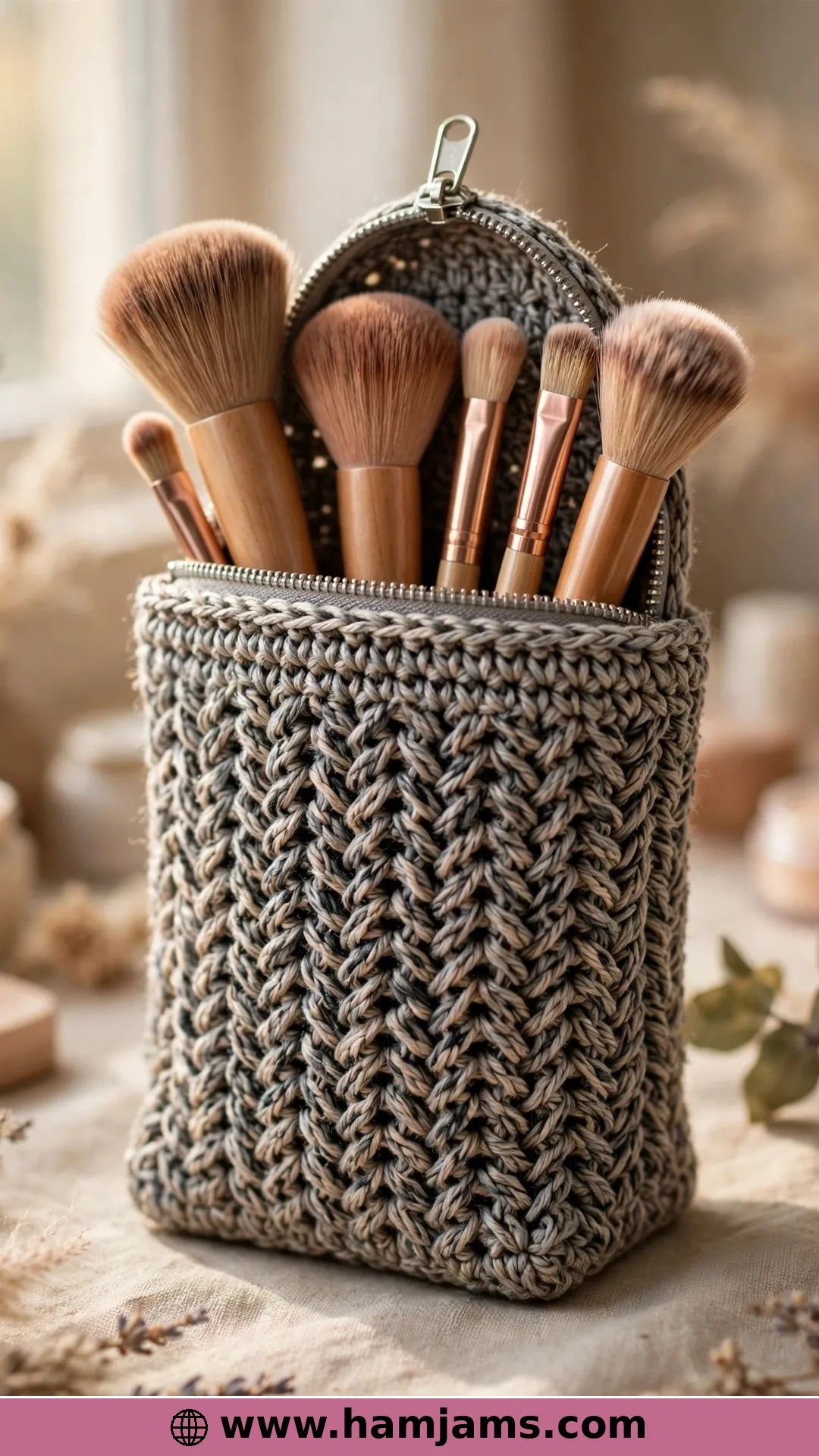 Herringbone Texture With a Boxy Flat Bottom
