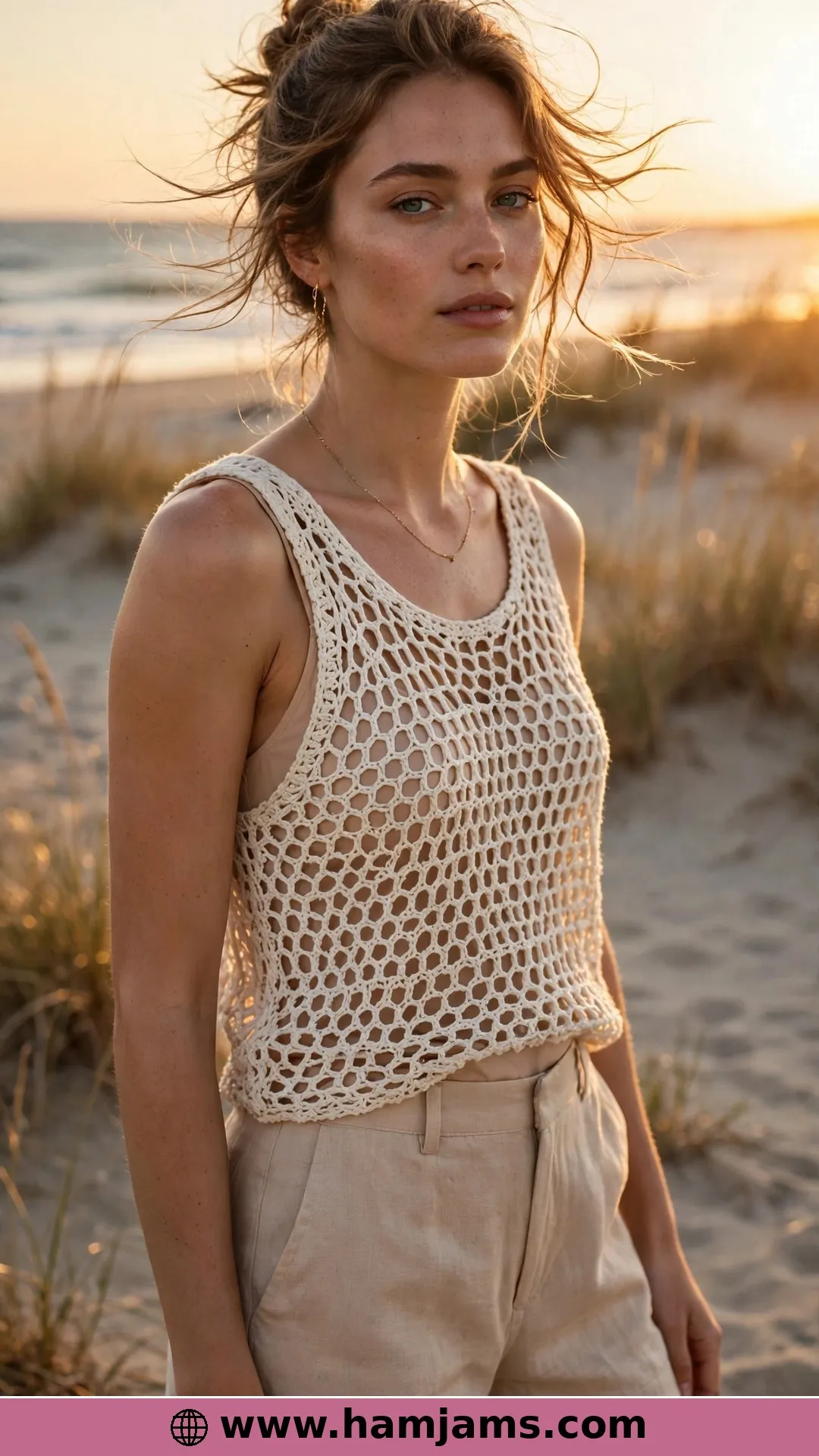 A True Fishing-Net Top in Shiny Cotton