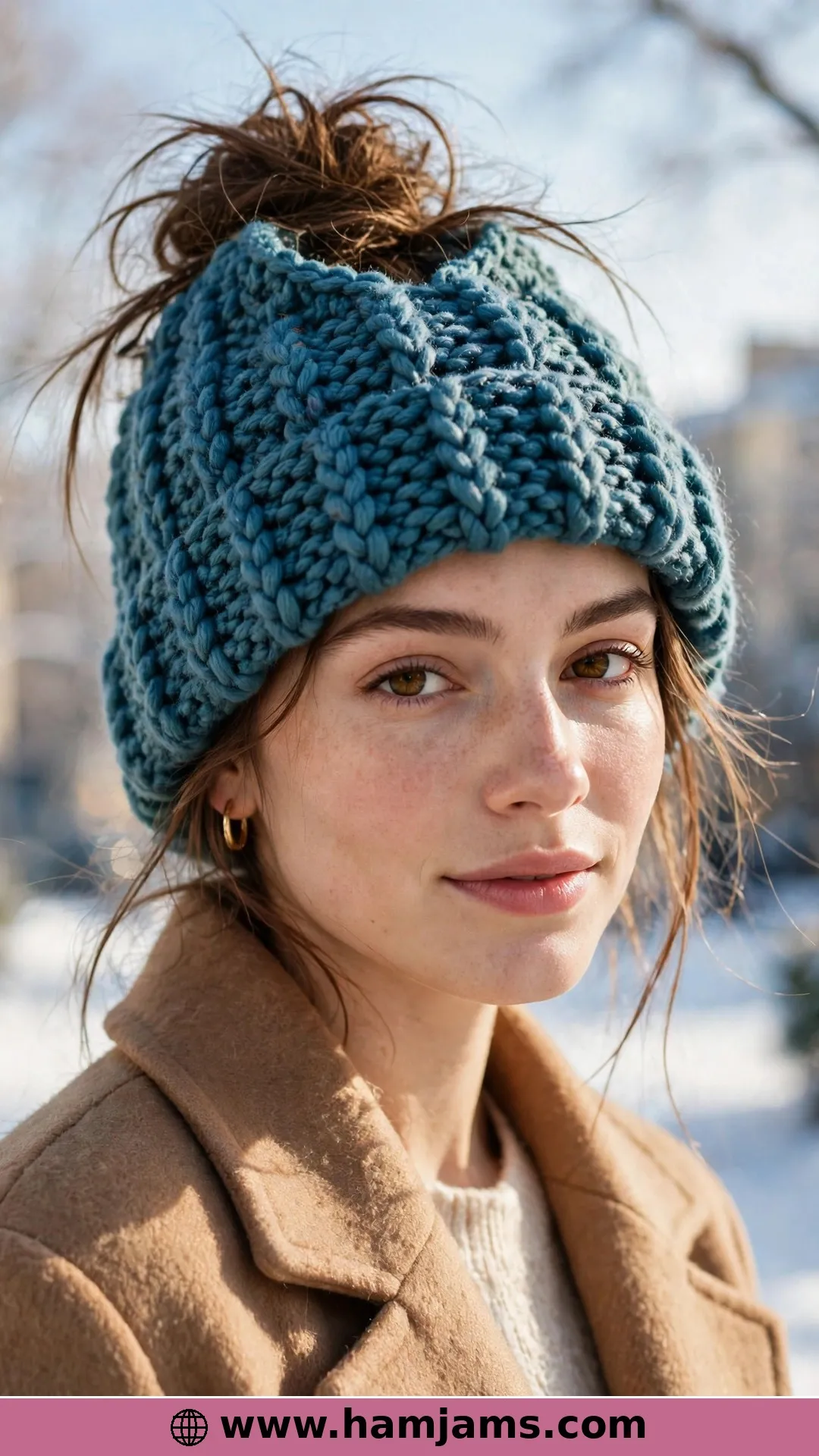 Waffle-Like Texture in a Roving Yarn That Shades Itself
