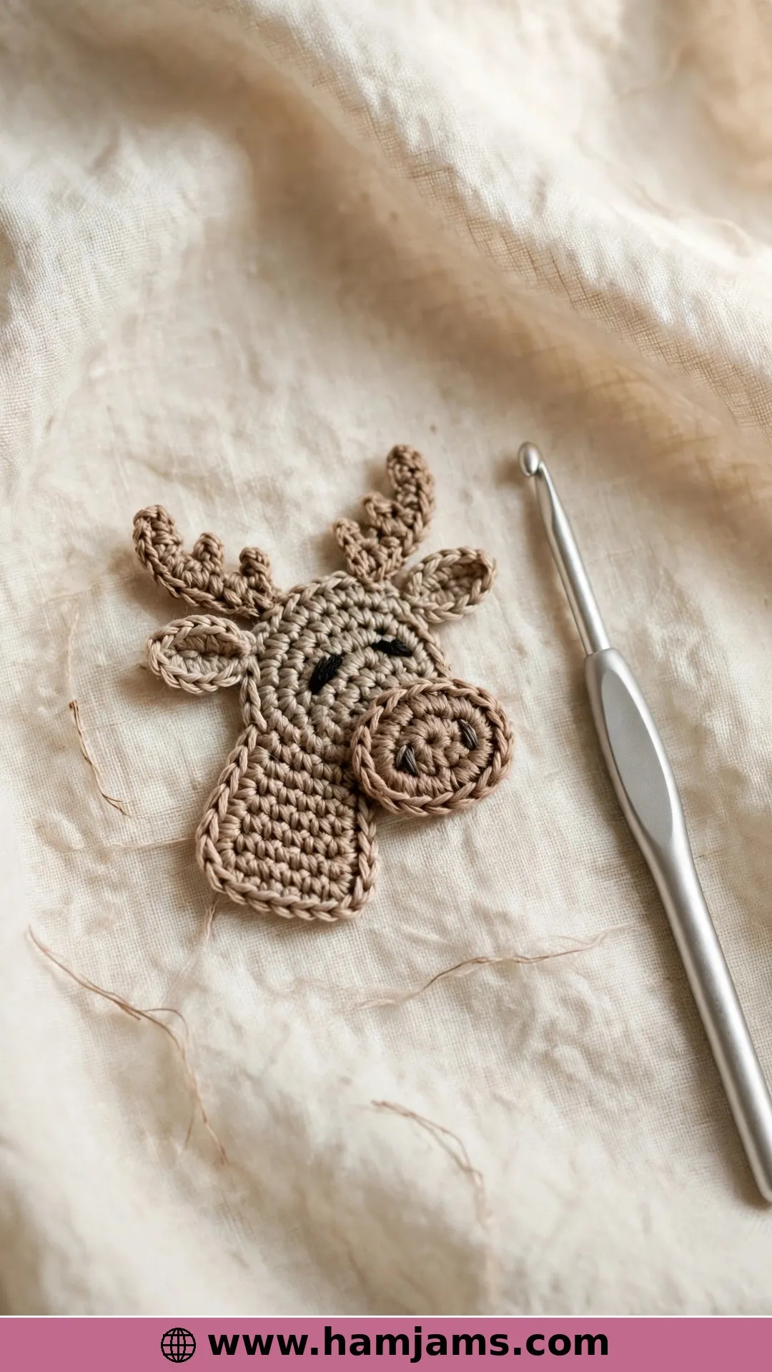 A Moose Appliqué in Three Sizes