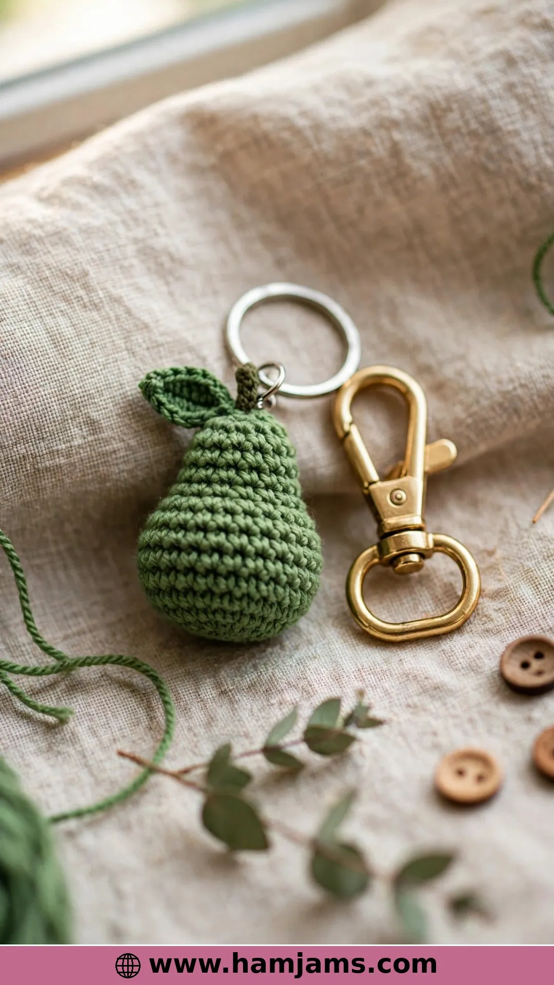 An Almost No-Sew Pear You Can Follow on Video