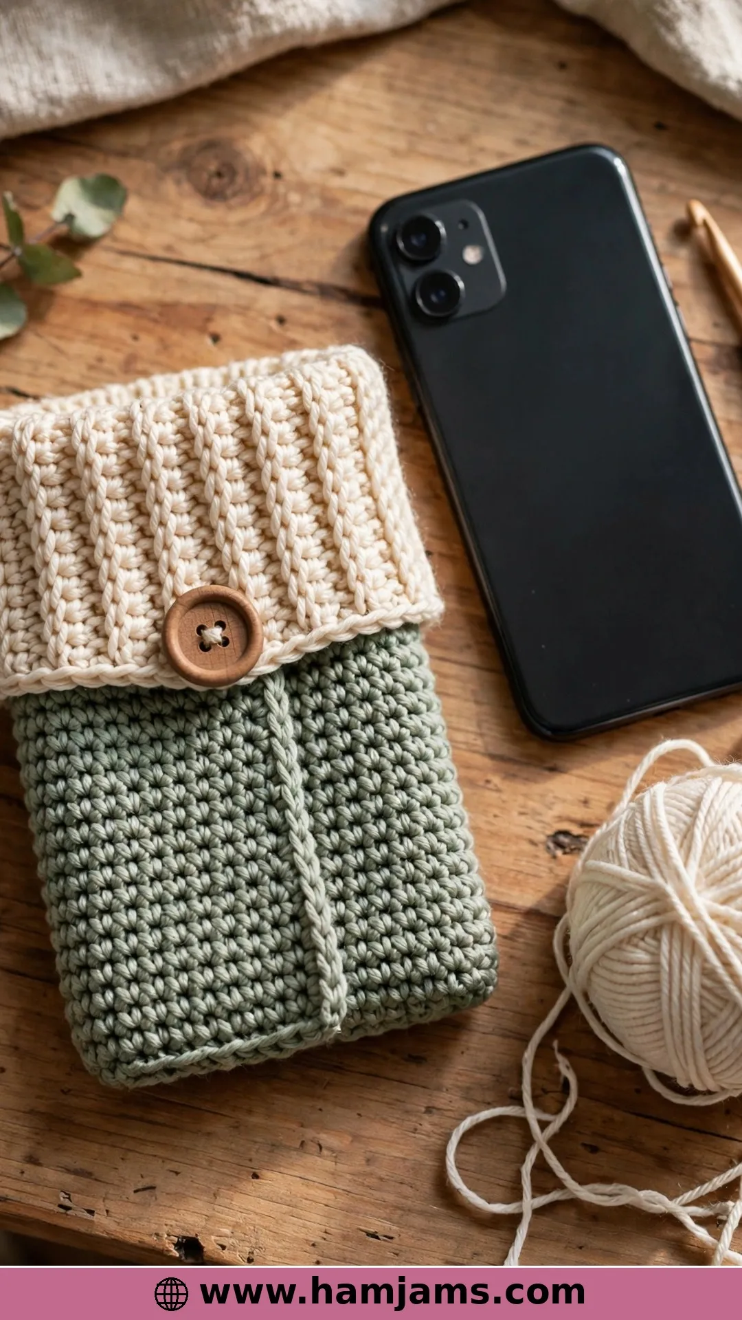 A Two-Tone Cozy With a Ribbed Top and Wooden Button