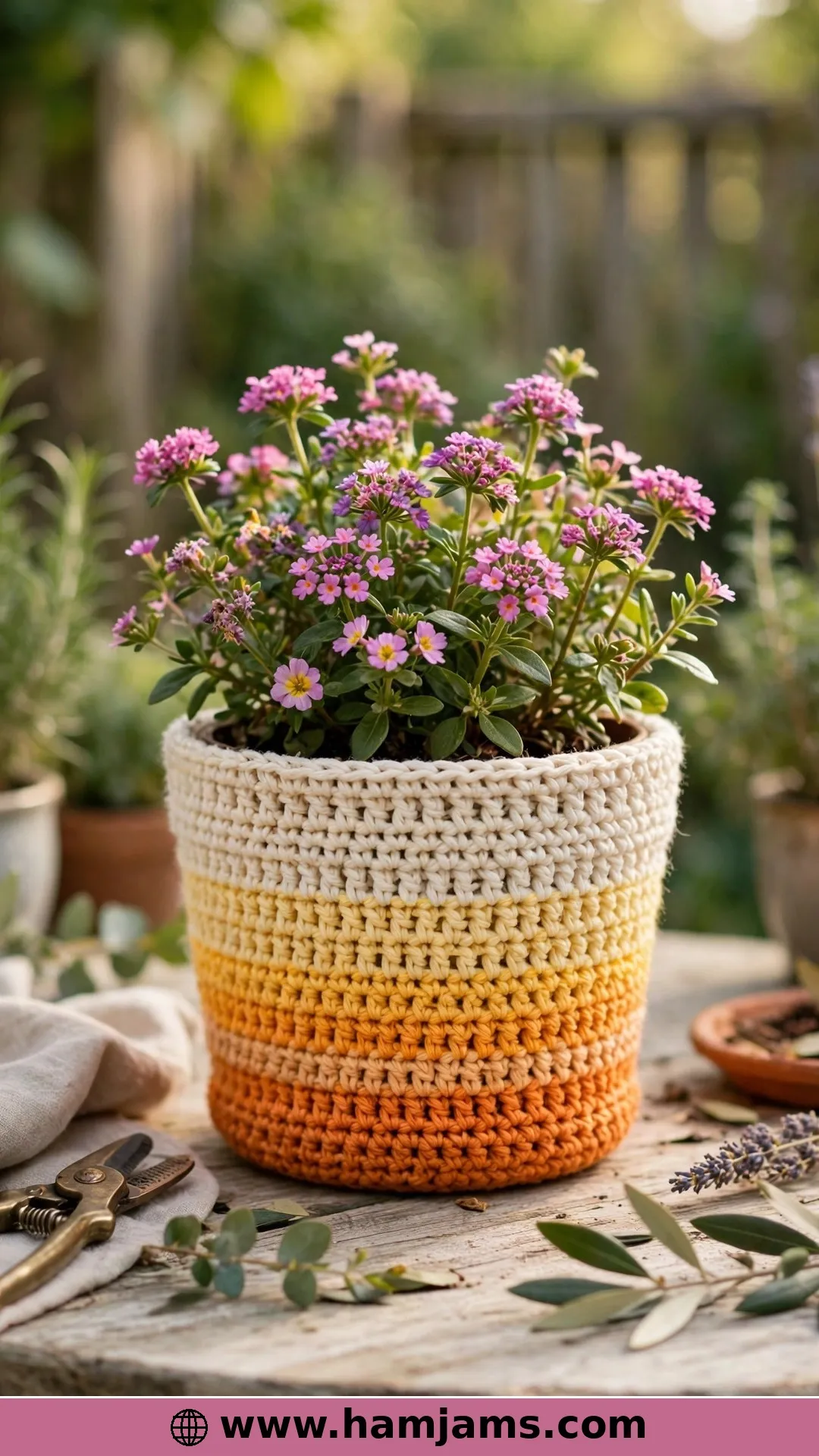 Easter Blossom: Ombré Stripes, Sized to Any Pot