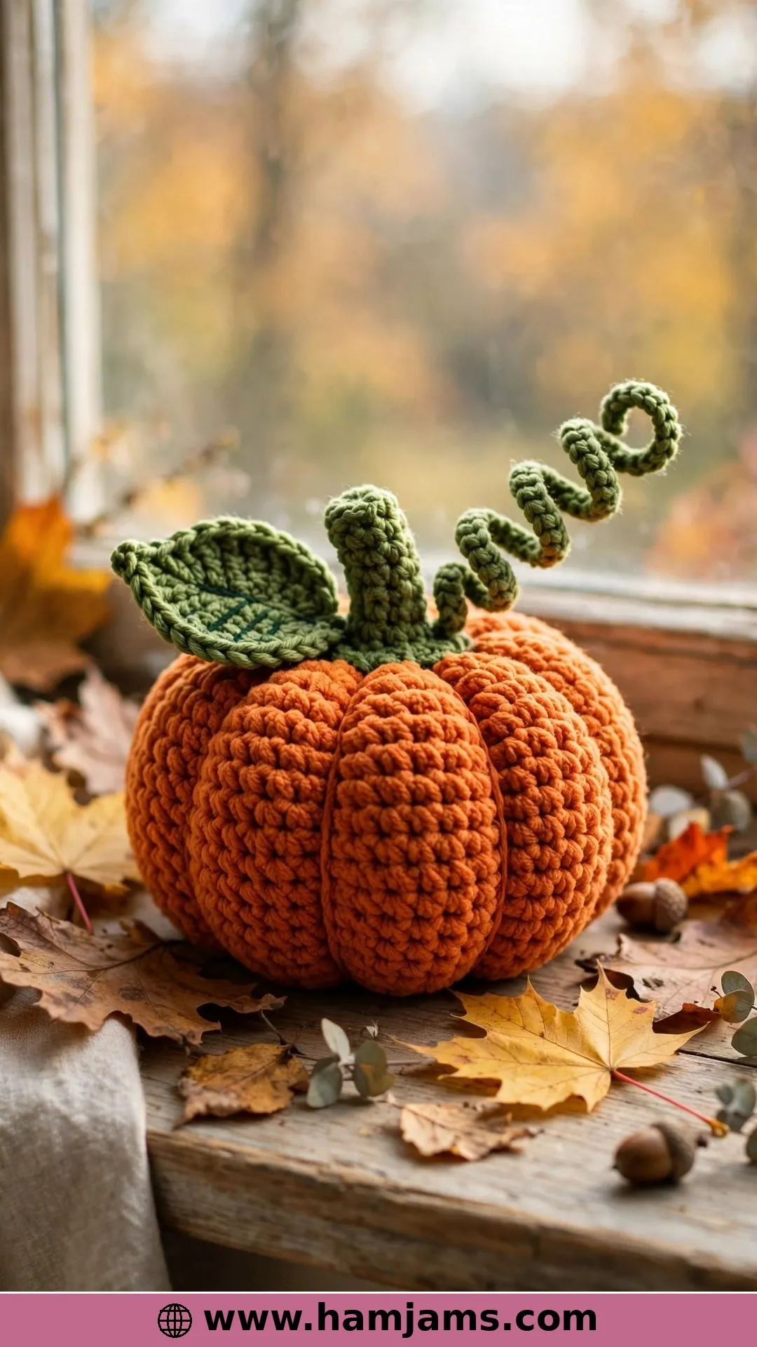 Pumpkin Plushy with Leaf and Curly Cue