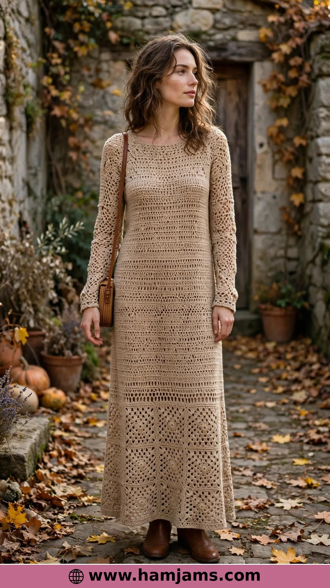 The Craft Dress with the Square-Motif Belt Line