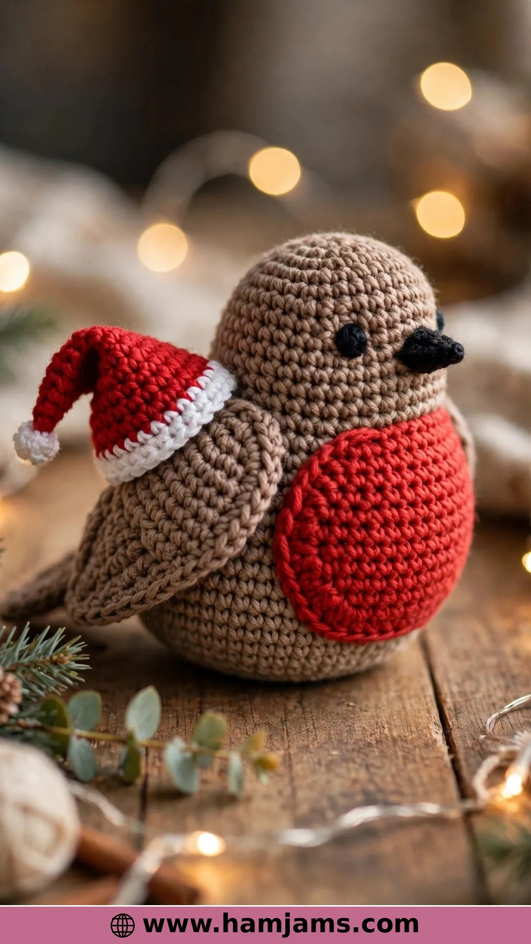 A Christmas Robin With a Felt-or-Crochet Belly