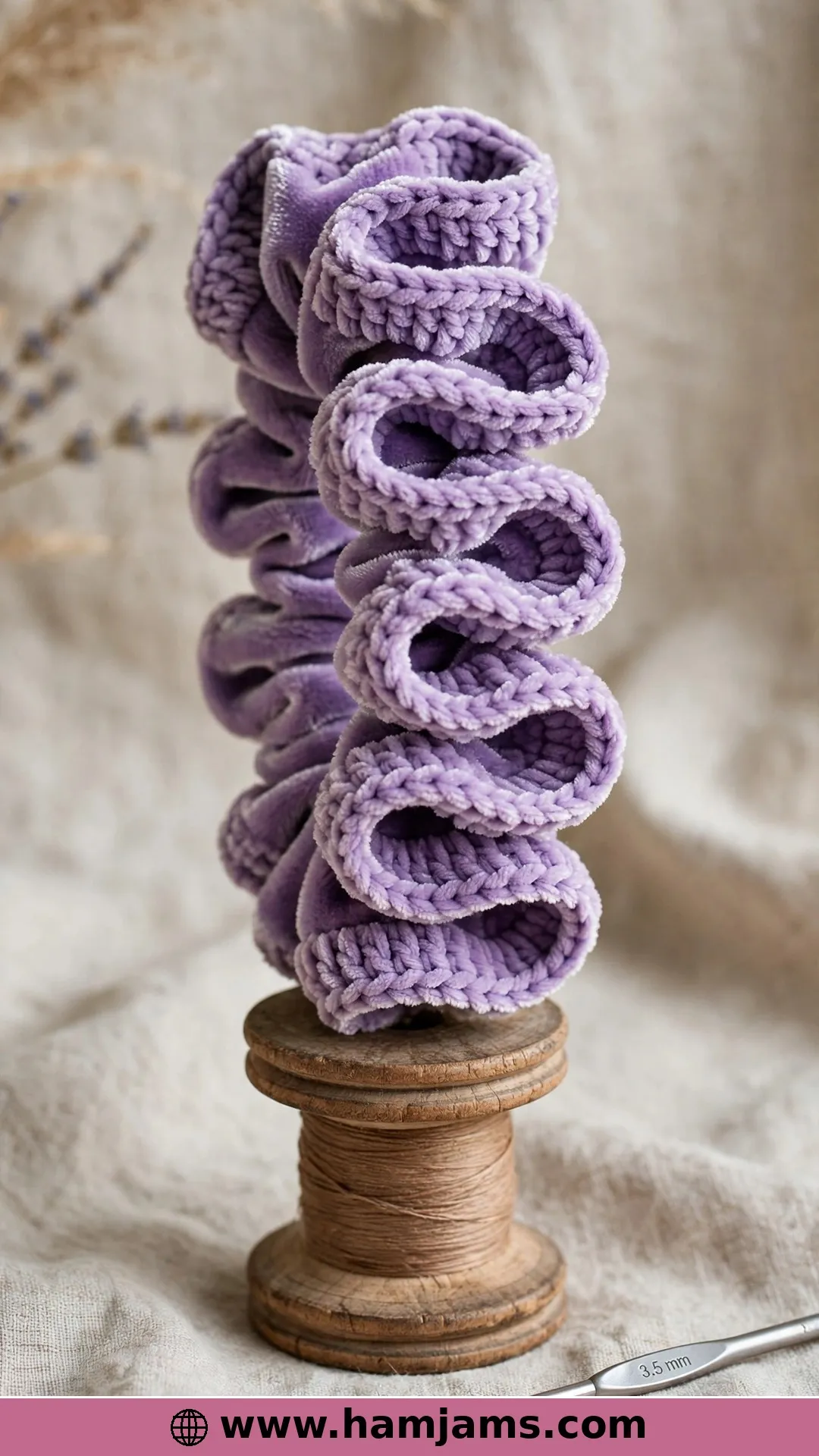 One Row, One Stitch, Pure Velvet Waves