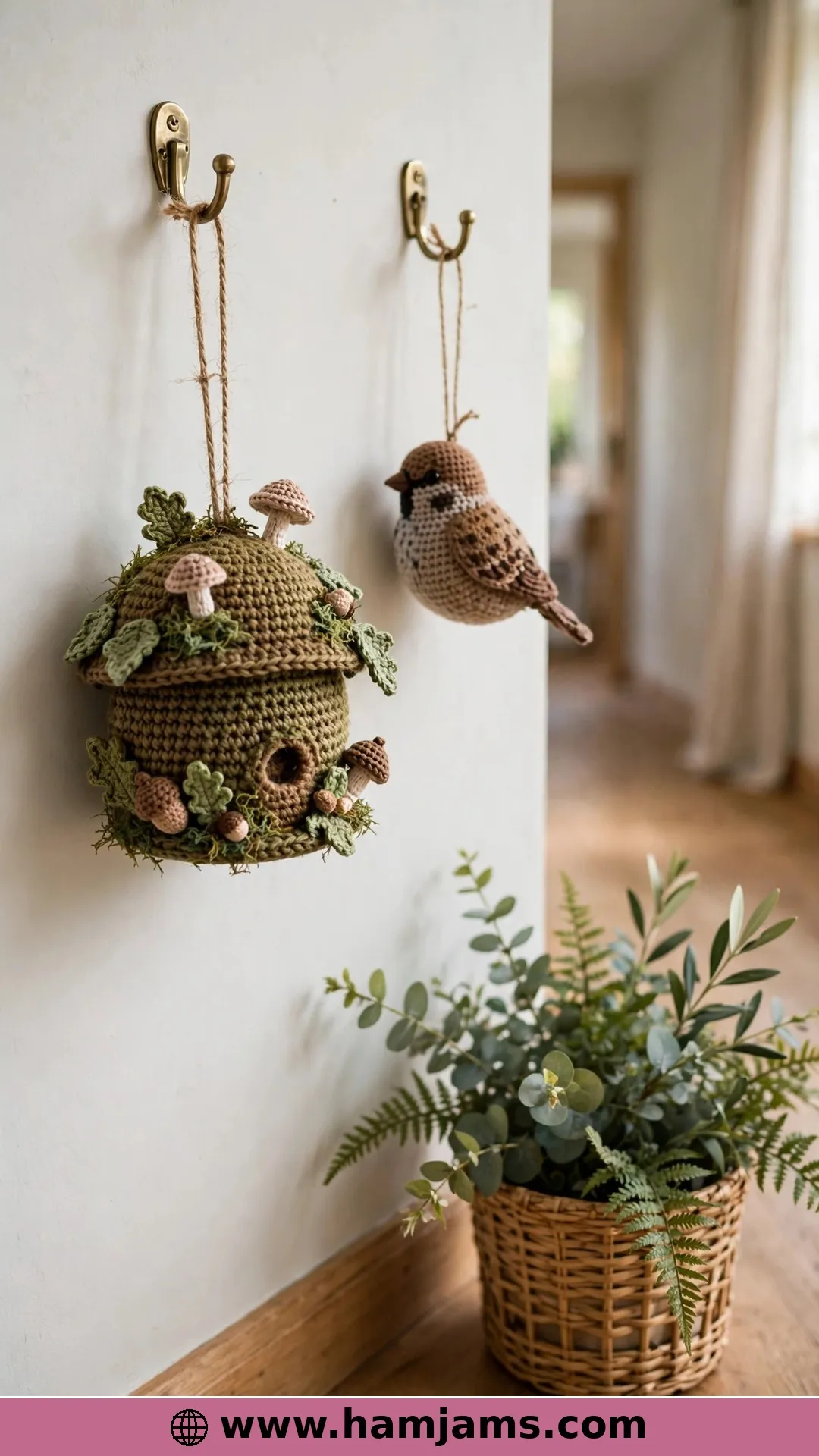 The Woodland Bird House Set