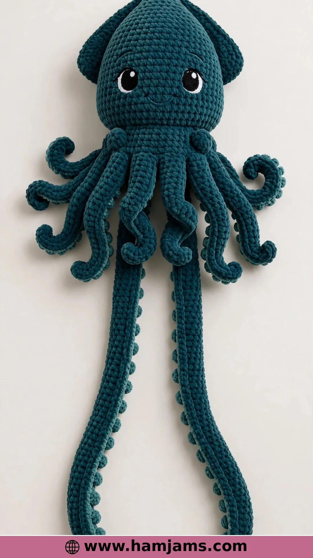 The Not-So-Giant Squid With the Big Personality