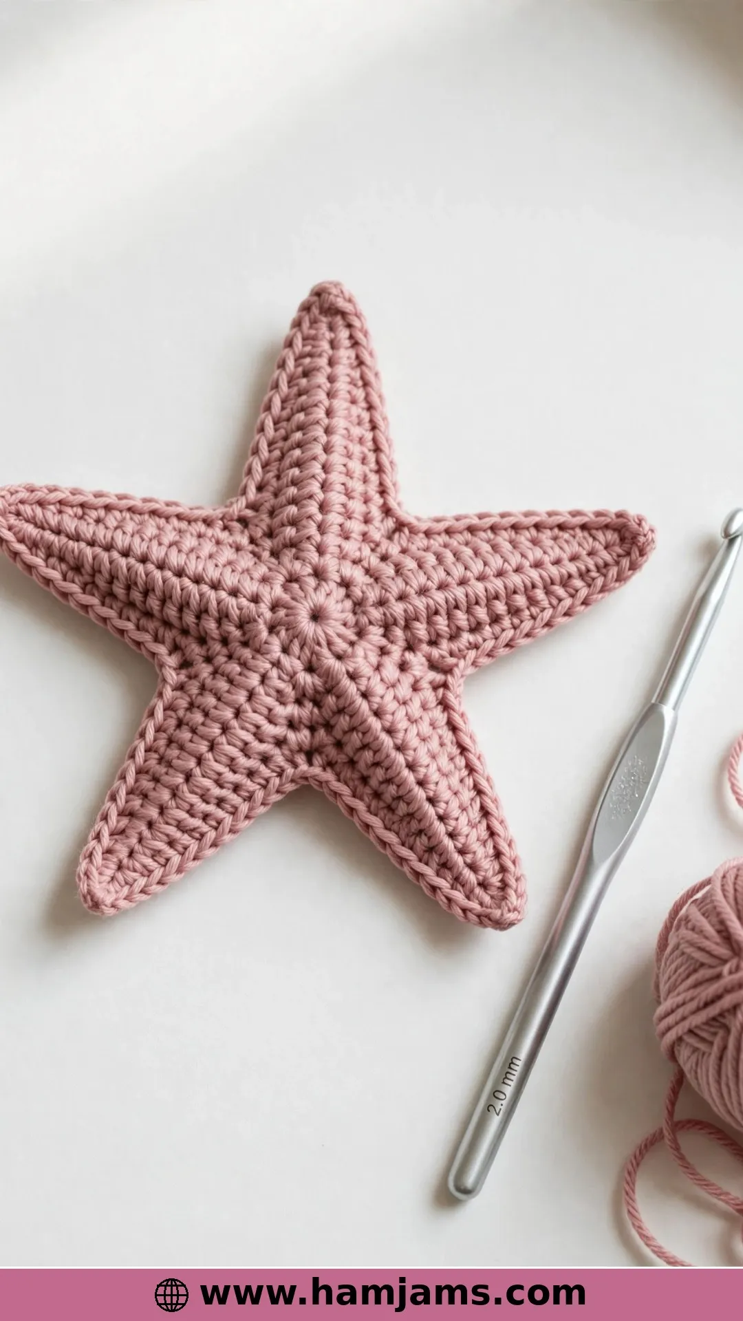 The Little Seven-Centimetre Amigurumi Star
