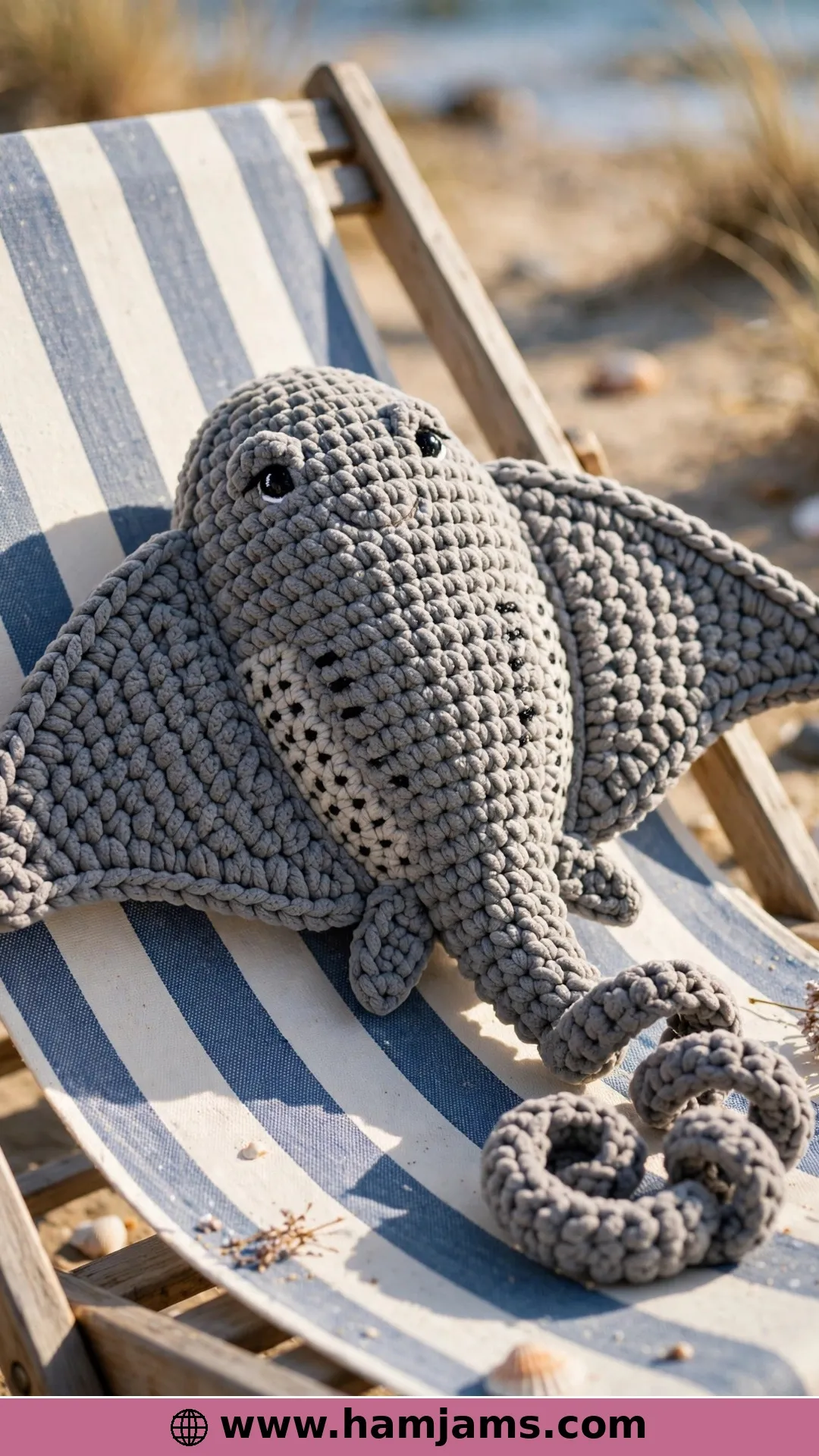 The No-Sew Ray, Straight or Curly Tail (Video Tutorial)