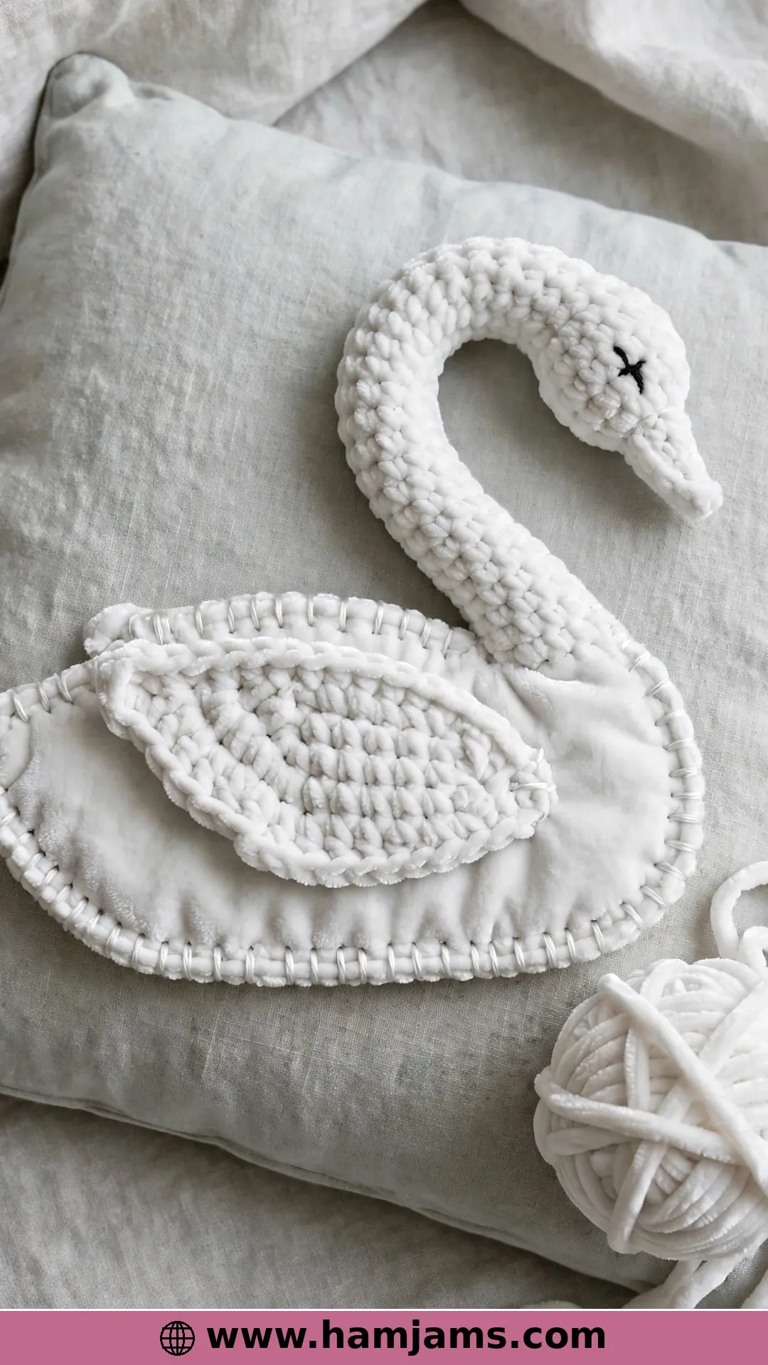 Swan Amigurumi