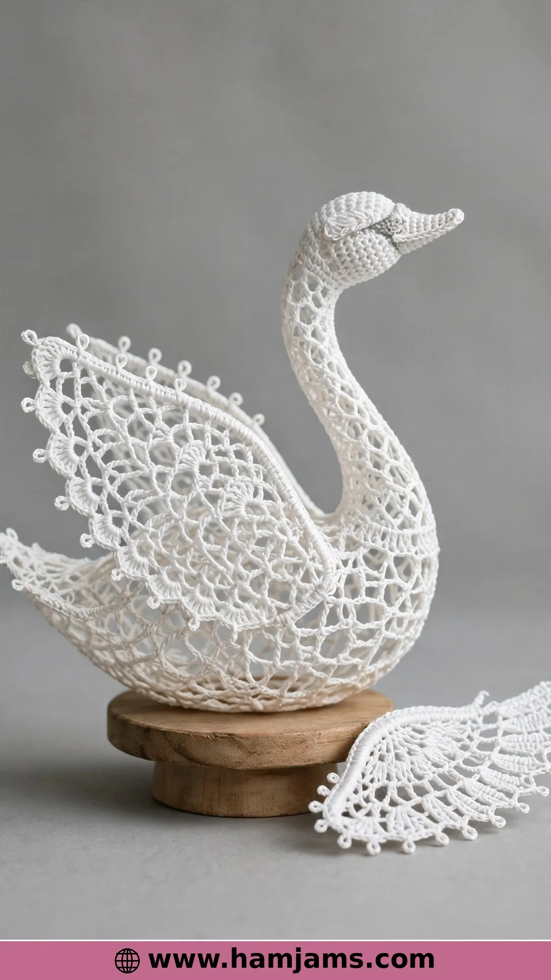 Heirloom Loom Swan