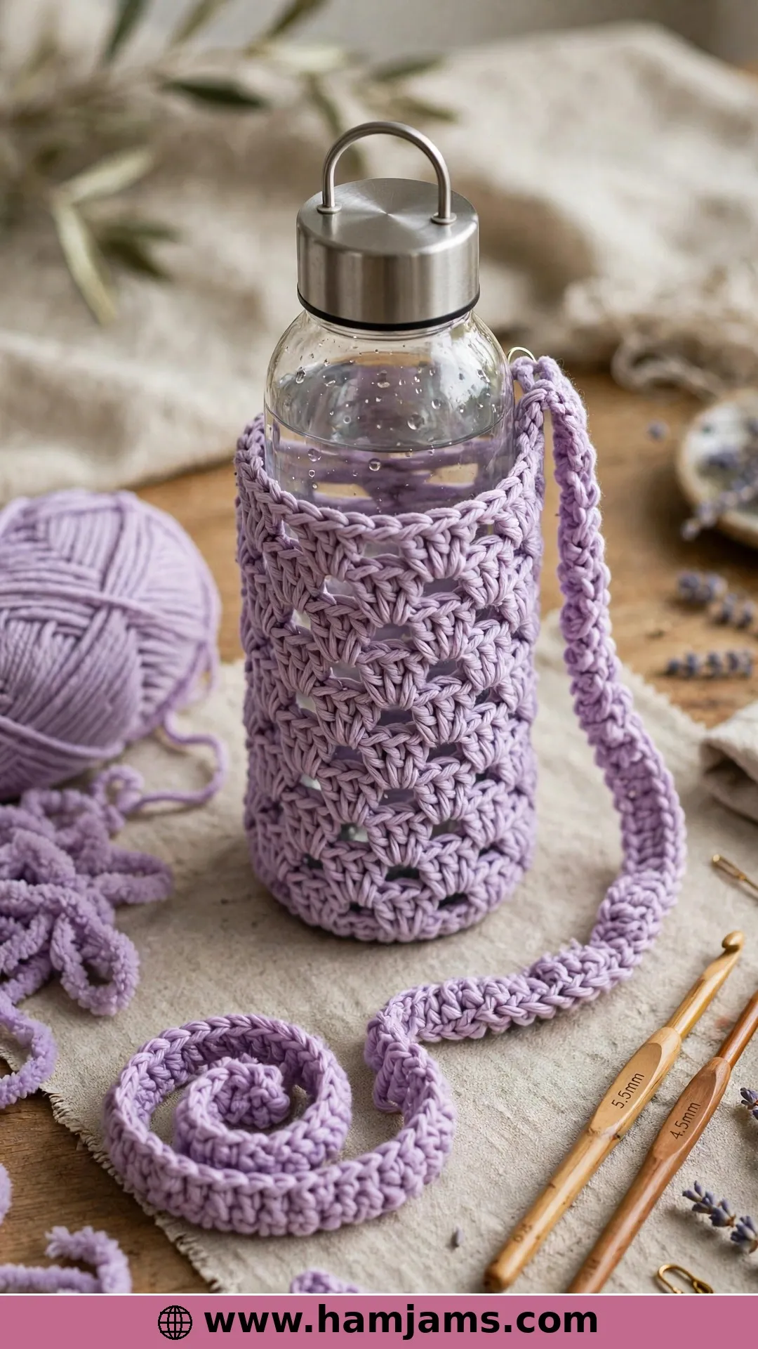 A Granny Cluster Holder With a Video