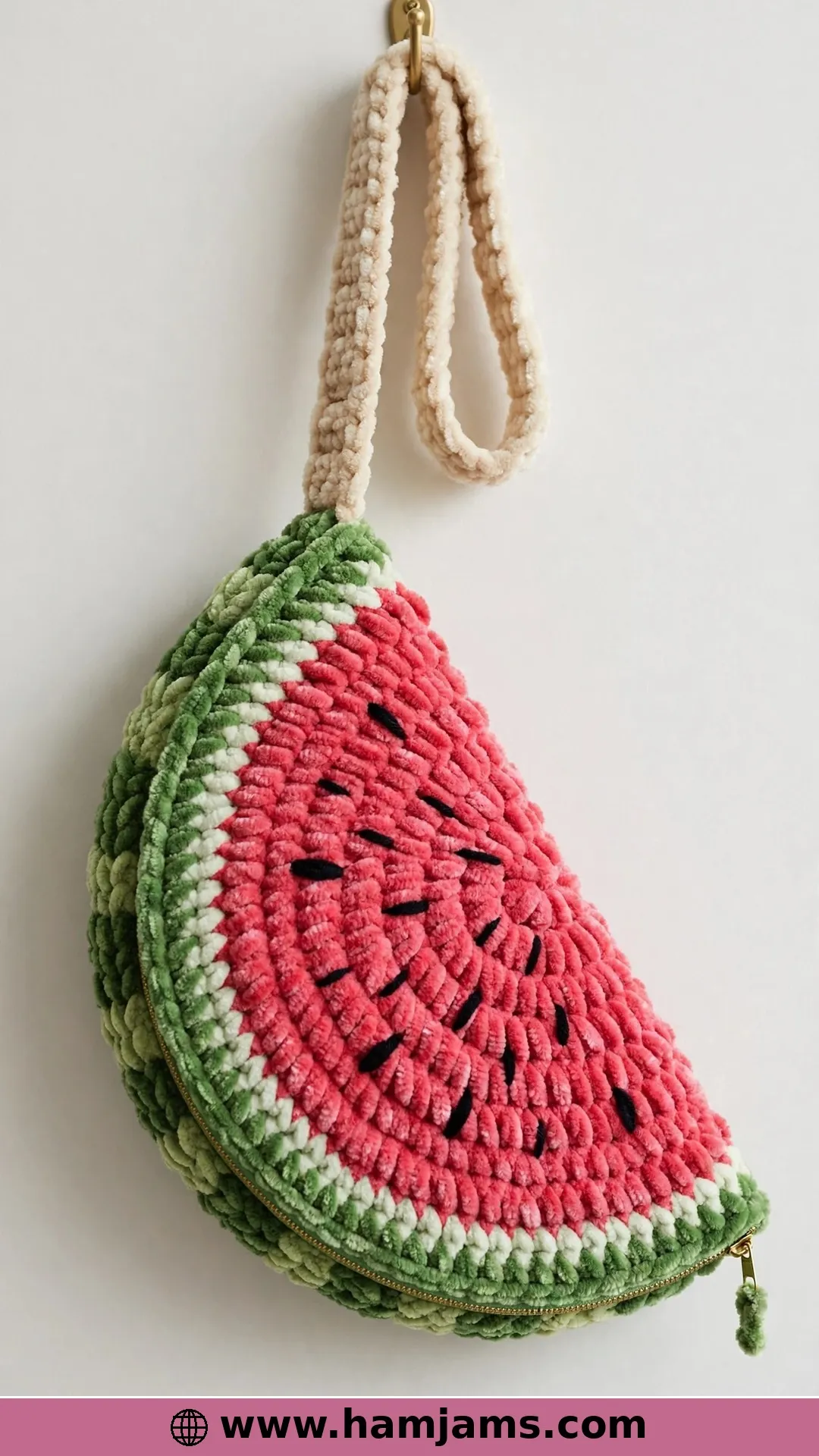 The Plush Slice Bag You Can Size Up or Down